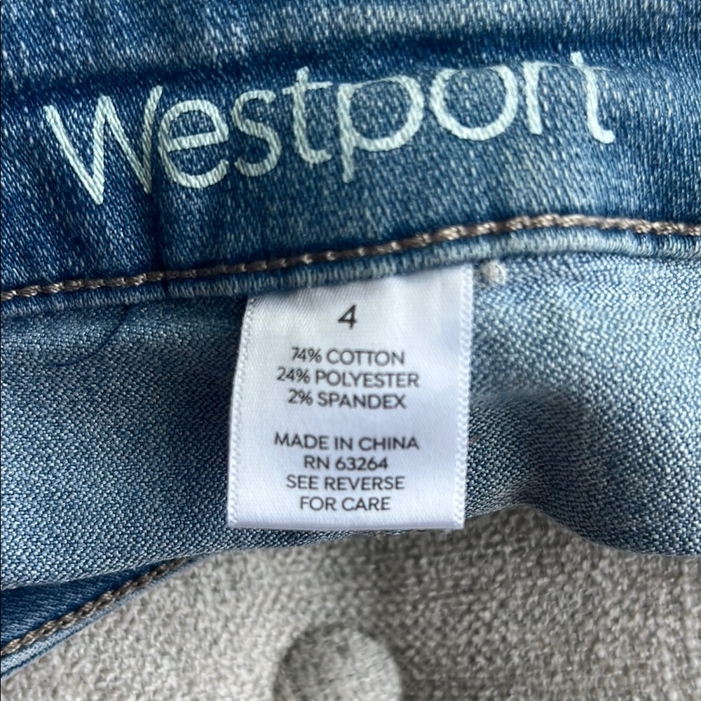 Westport Blue Ankle Cuffed Jeans Size 4 - Picture 4 of 4